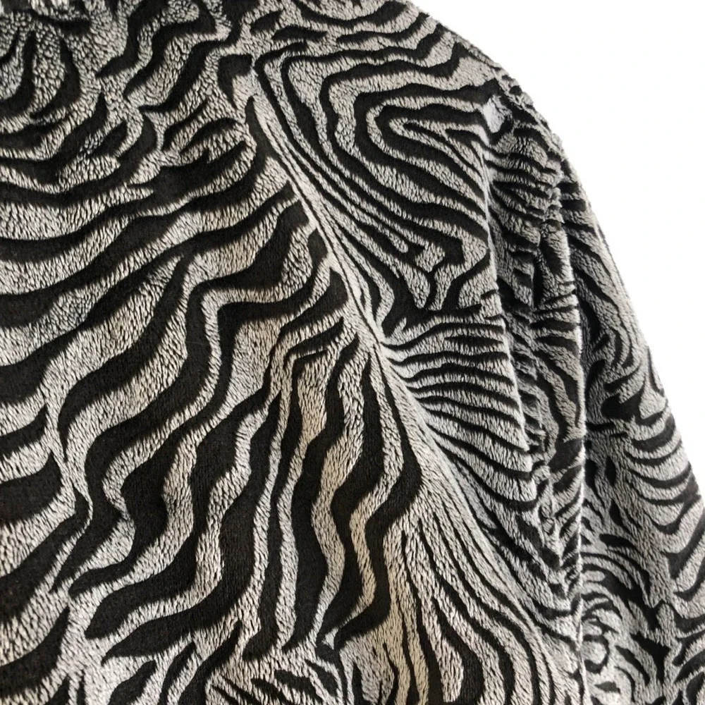 WOOLY BULLY WEAR Cowl Neck Fleece Top Women's Sz XL Black Gray Pullover Tiger‎